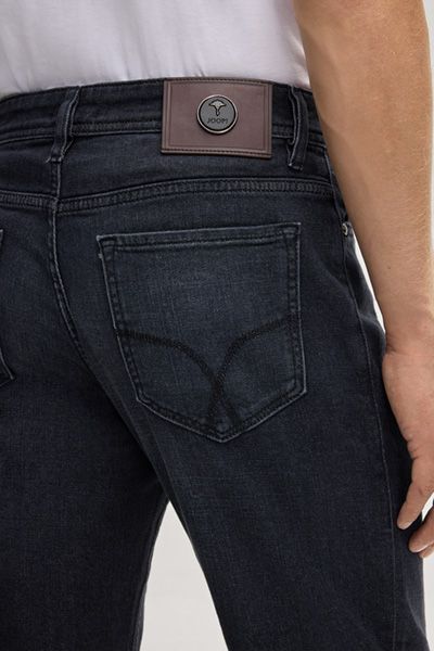 Klassische Five-Pocket-Stretchjeans
