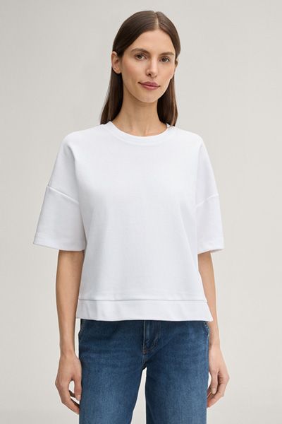 Minimalistisches T-Shirt im Boxy-Schnitt