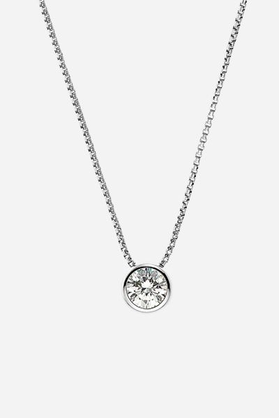 Elegante Halskette mit rundem Zirkonia-Anhänger