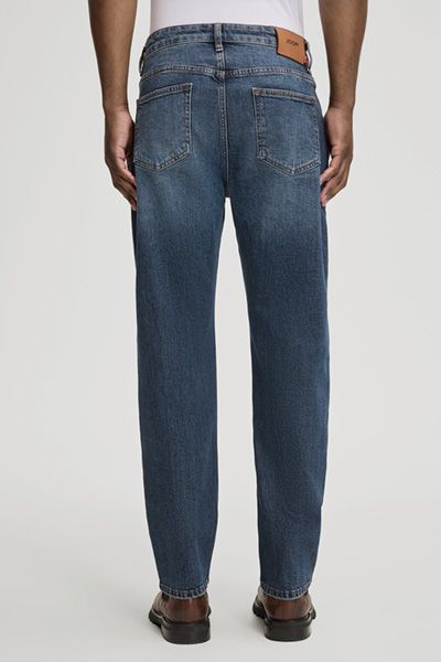 Klassische Five-Pocket Tapered Jeans
