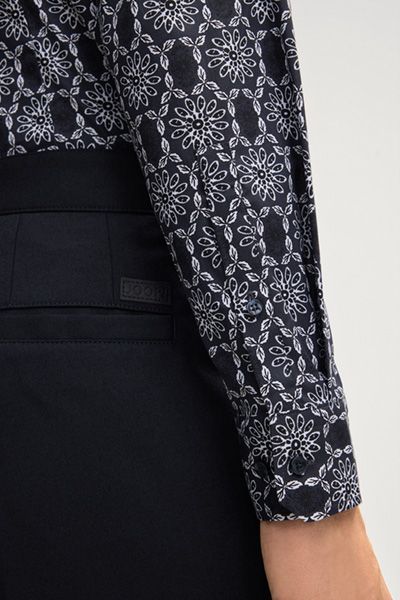 Langarmhemd mit geometrischem All-over-Muster