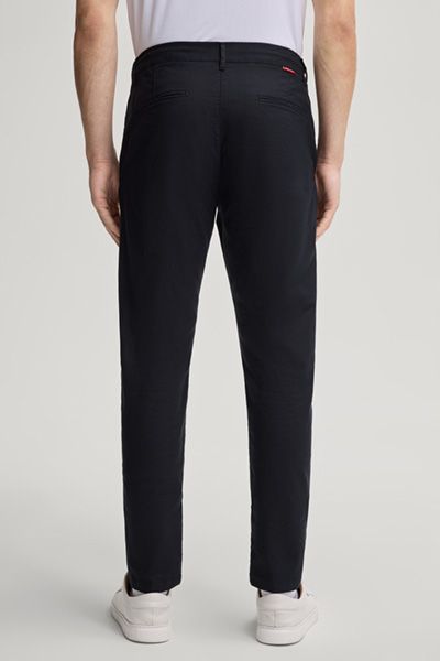 Tapered Stretch-Chino mit Tunnelzug