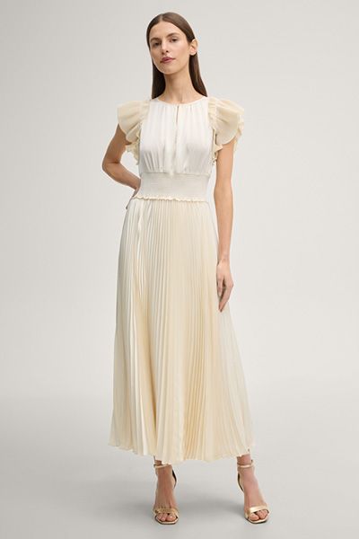 Elegantes Plisseekleid mit Flügelärmeln