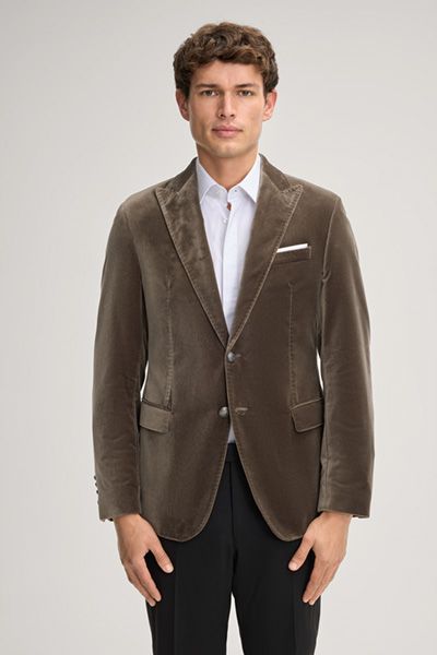 Eleganter Samtblazer mit spitzem Revers