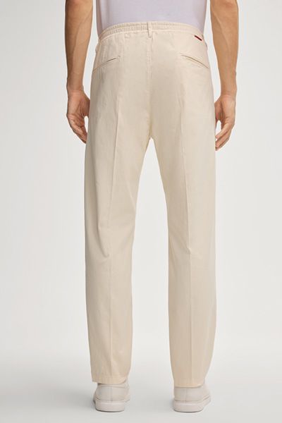 Lockere Bundfaltenhose aus Baumwolle