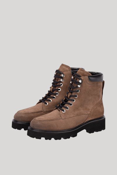 Schnürstiefel aus Veloursleder