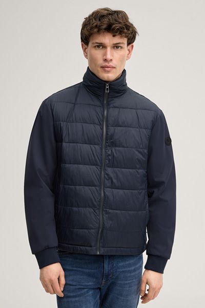 Hybride Steppjacke mit Stehkragen