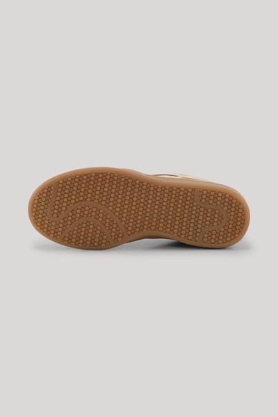 Moderne Sneaker aus Wildleder und Nylon