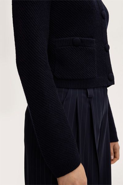 Strukturierte Strickjacke aus Schurwoll-Kaschmir-Mix