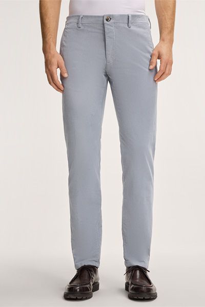 Schmal geschnittene Stretch-Baumwoll-Chino