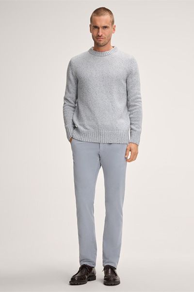Schmal geschnittene Stretch-Baumwoll-Chino