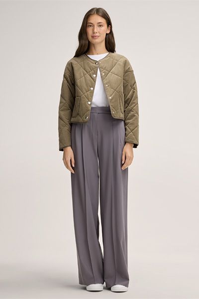 Gesteppte Cordjacke mit Druckknöpfen