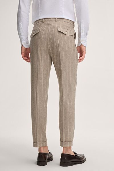 Bundfaltenhose aus Flanell mit Streifen