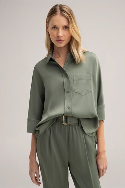 Fließende Crêpe-Bluse mit Fledermausärmeln