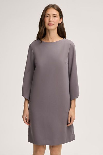 Eggshape-Kleid mit U-Boot-Ausschnitt