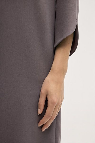 Eggshape-Kleid mit U-Boot-Ausschnitt