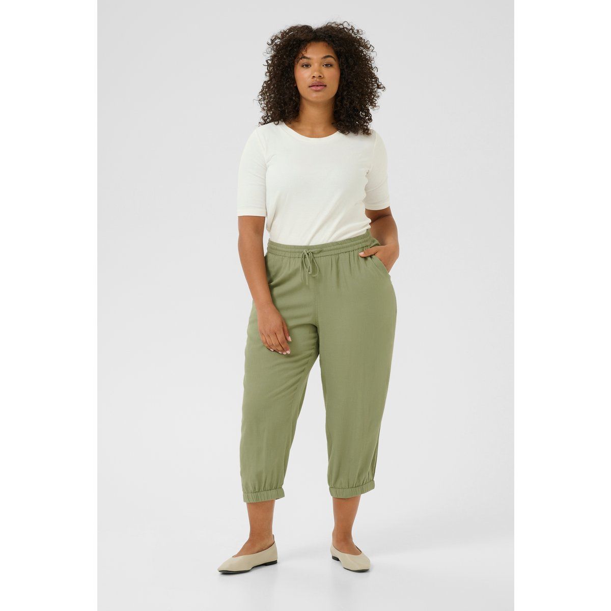 Caprihose Regular fit Oil Green