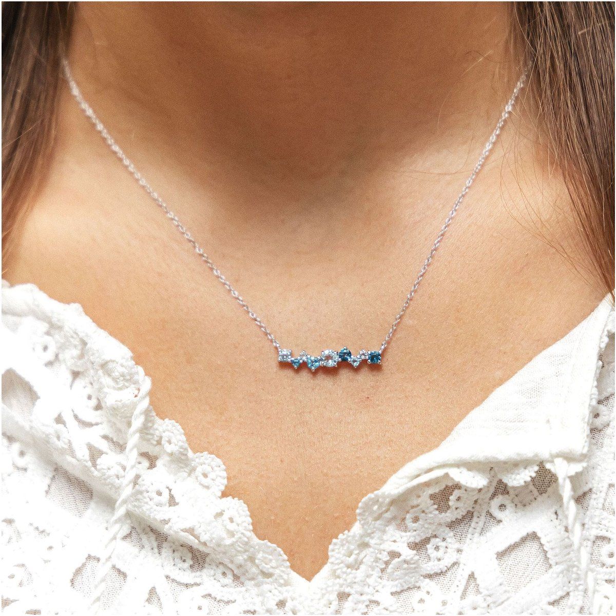 Zeeme Gemstones Halskette Silber 925 rhodiniert mit 9x Blautopas (beh.)