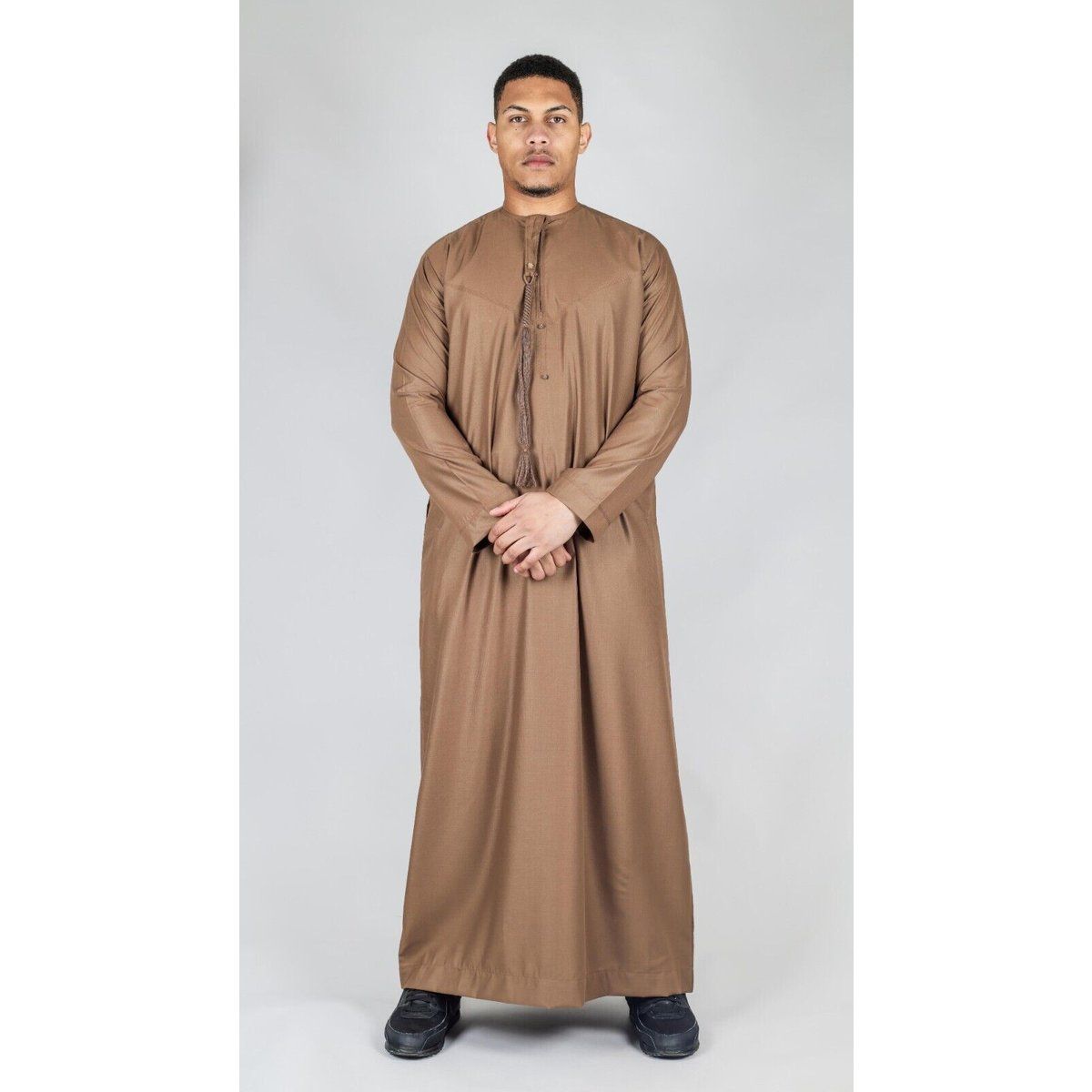 Braune Thobe Emirati islamische Jubba Robe Eid Quaste Slim Fit