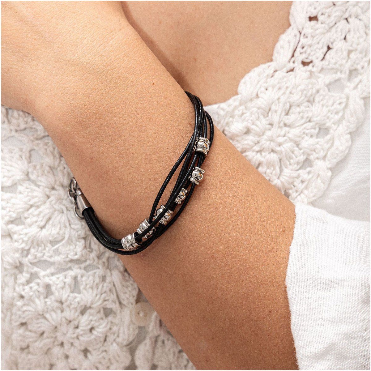 Zeeme Stainless Steel Armband Leder schwarz mit Stahlkugeln 19,5+2cm lang