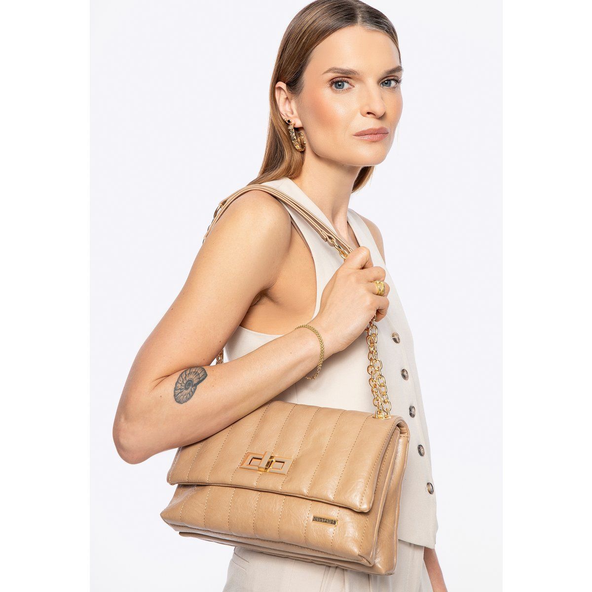 Wittchen Damen-Umhängetasche aus Öko-Leder, zwei Fächer, klein, beige