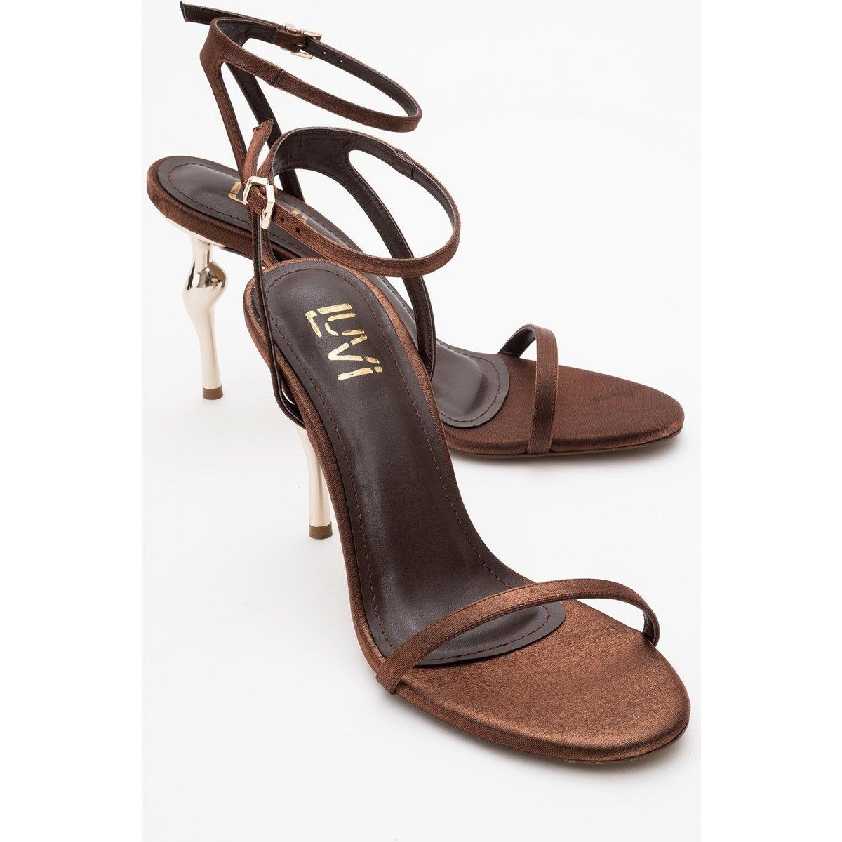 Satin-Stiletto mit skulpturalem Absatz