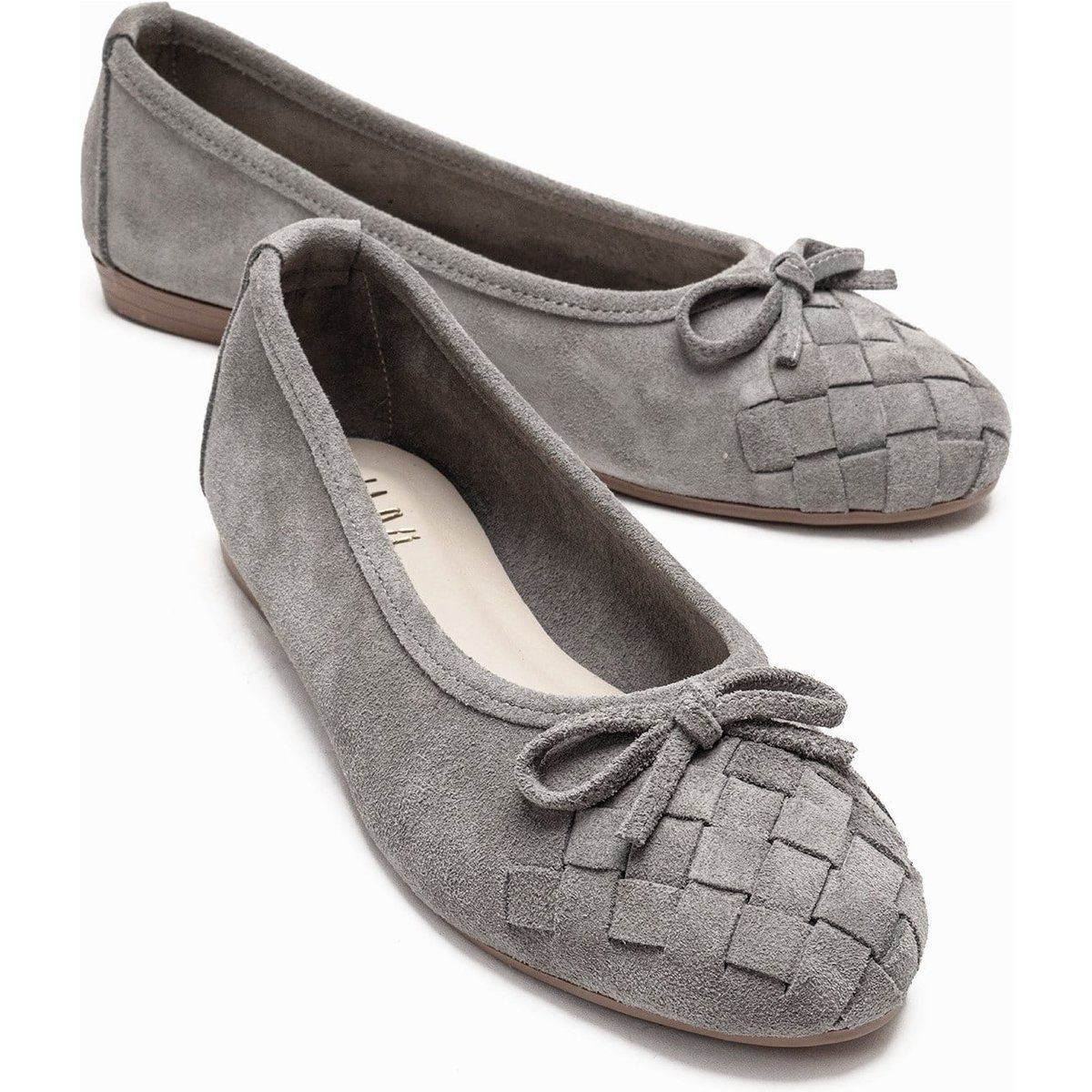 Wildleder-Ballerinas mit geflochtener Kappe