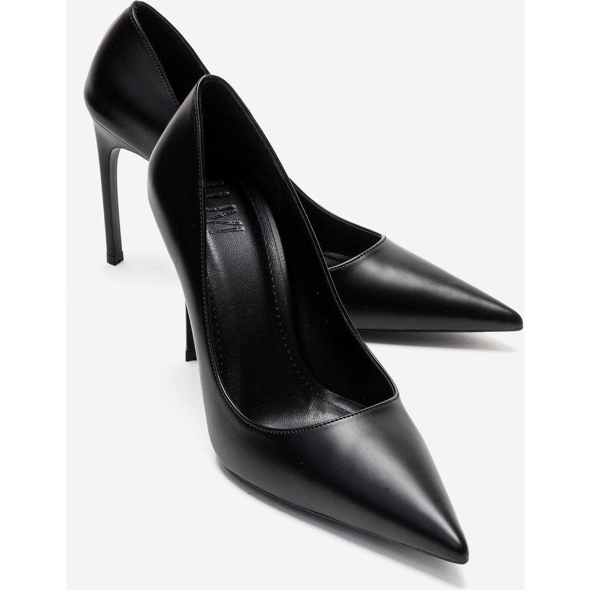 Minimalistische spitze Stiletto-Pumps