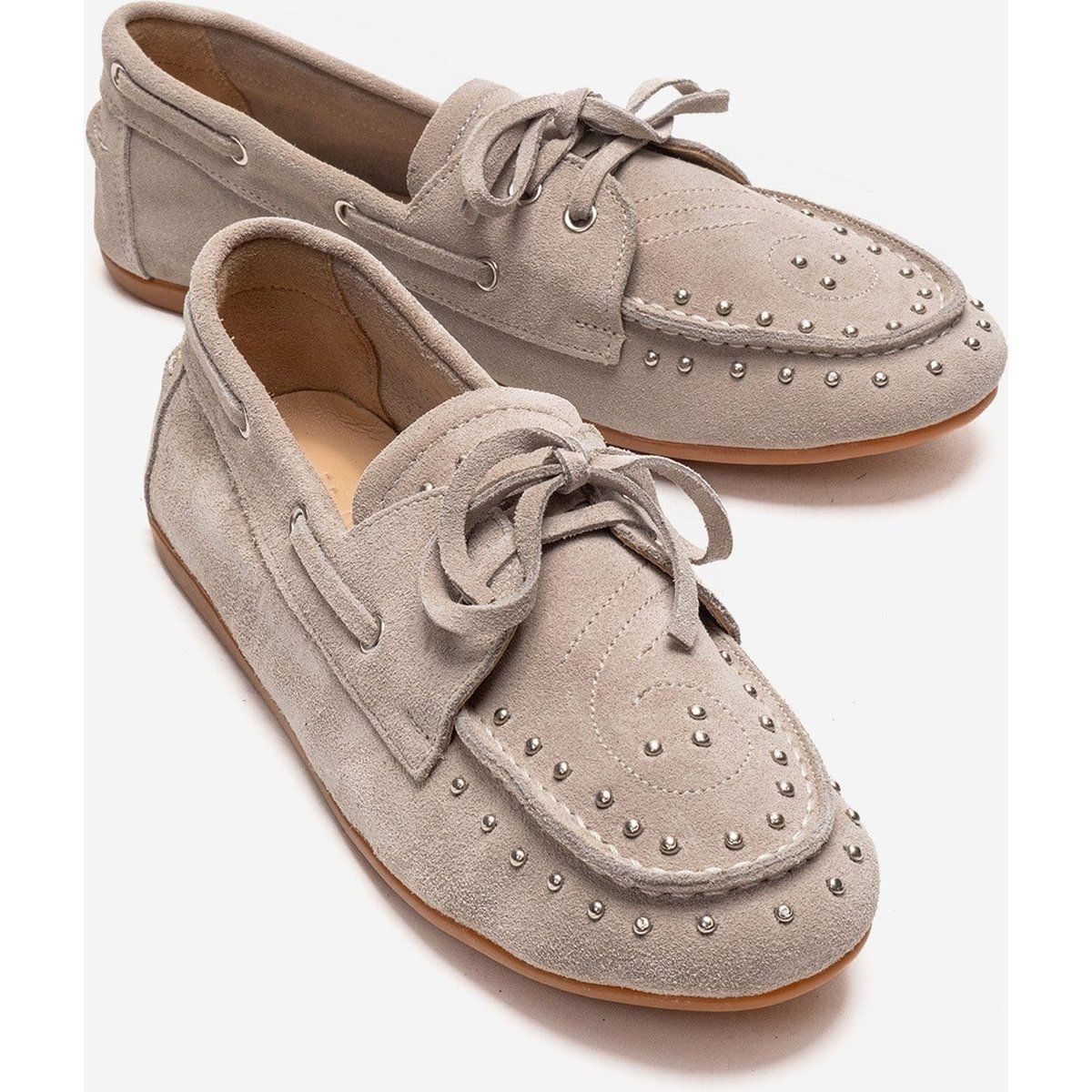 Nietenbesetzte Wildleder Schnür-Loafer