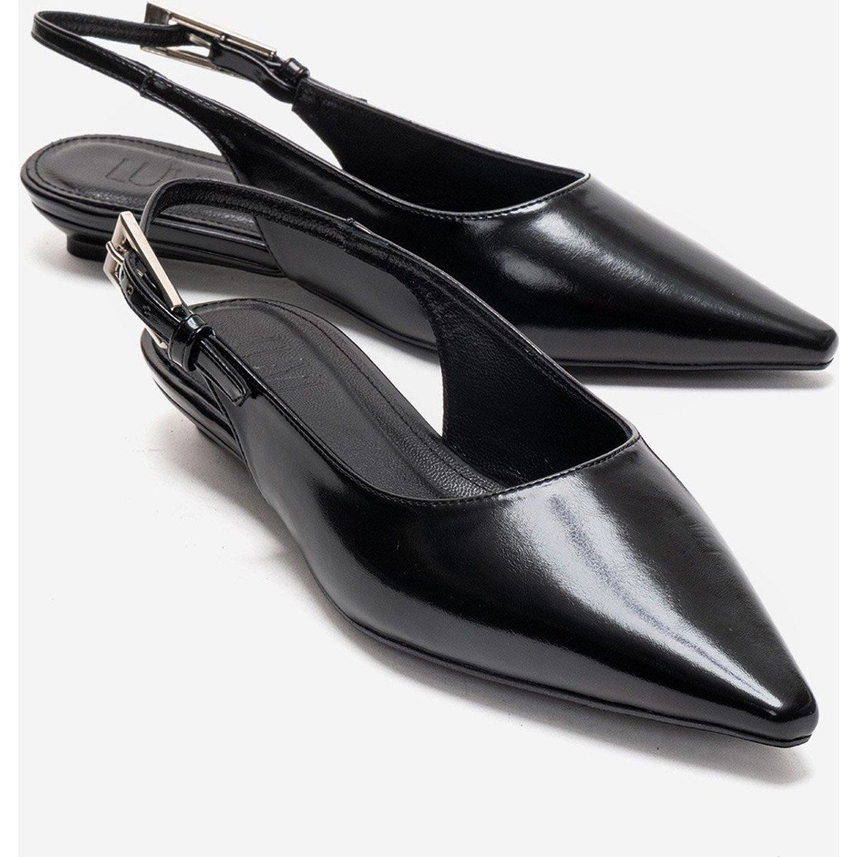 Minimalistische Slingback-Pumps mit spitzer Zehenpartie