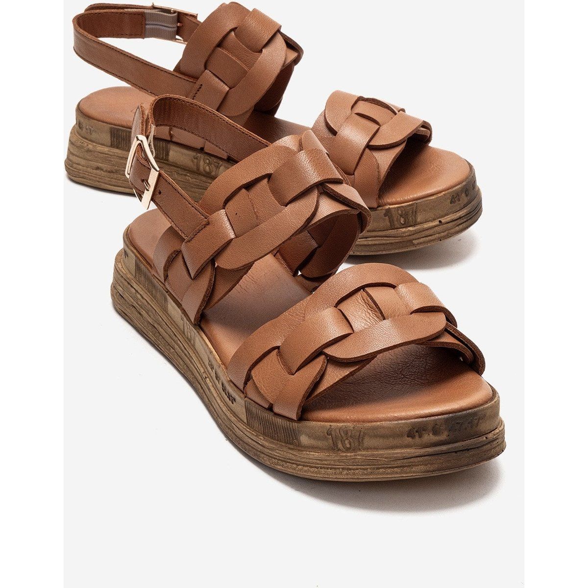 Plateau-Sandalen aus geflochtenem Leder