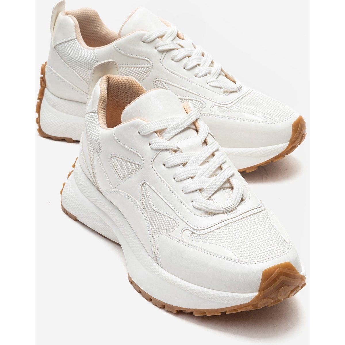 Minimalistischer Plateau-Runner Sneaker