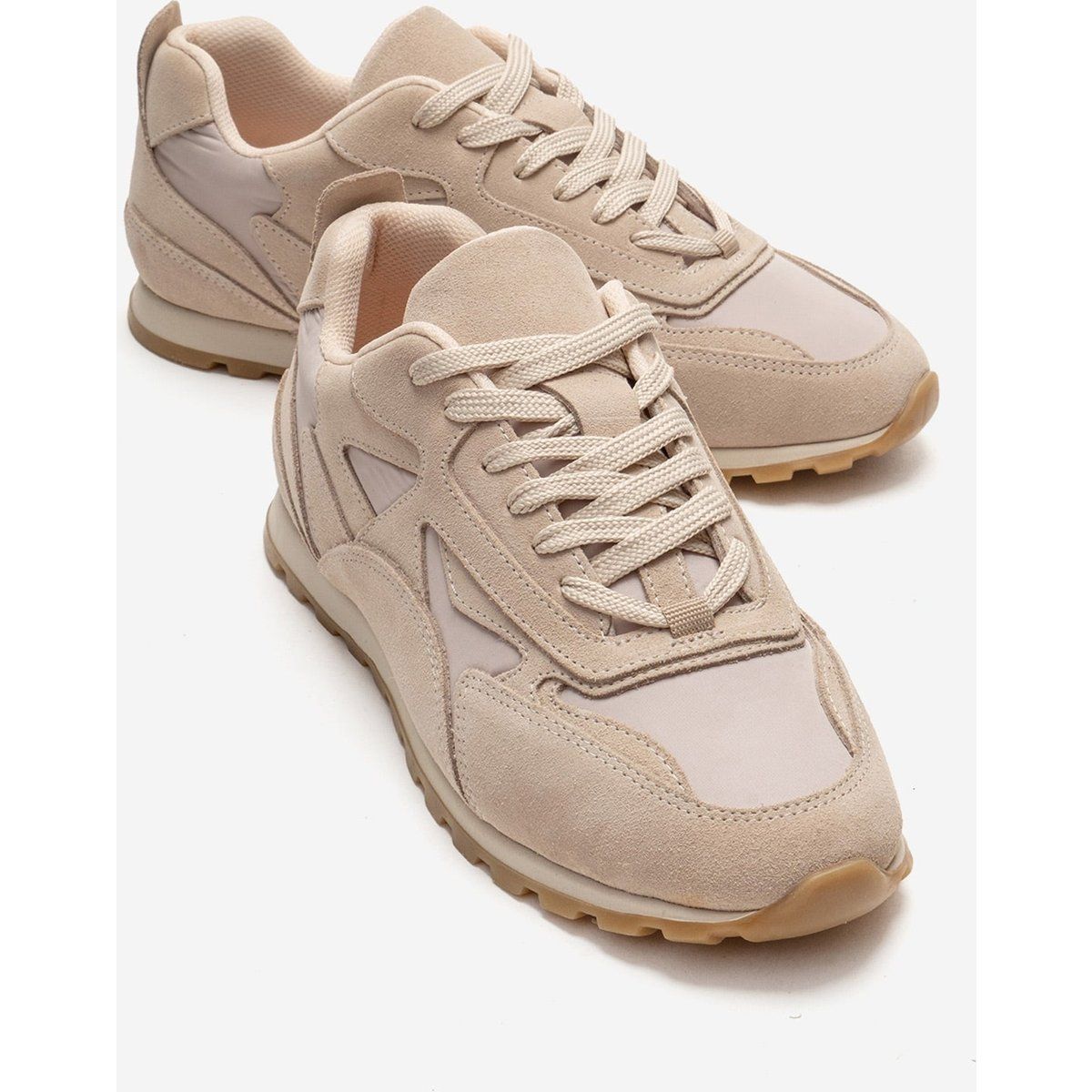 Urbaner Mixed-Media Wildleder Runner