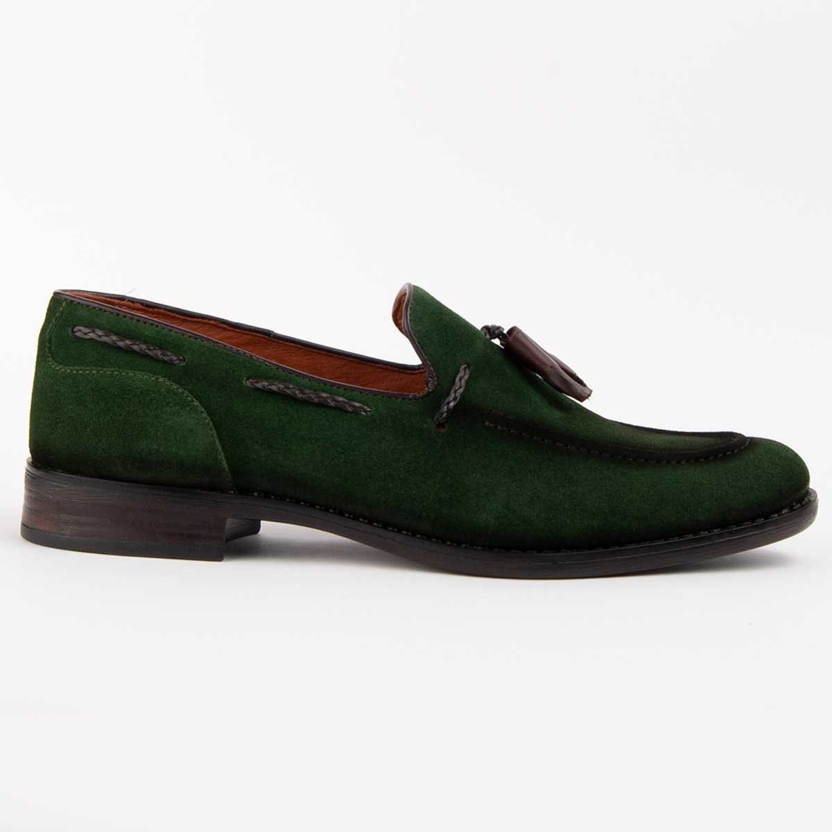 Wildleder-Loafer mit Quasten und Flechtdetail