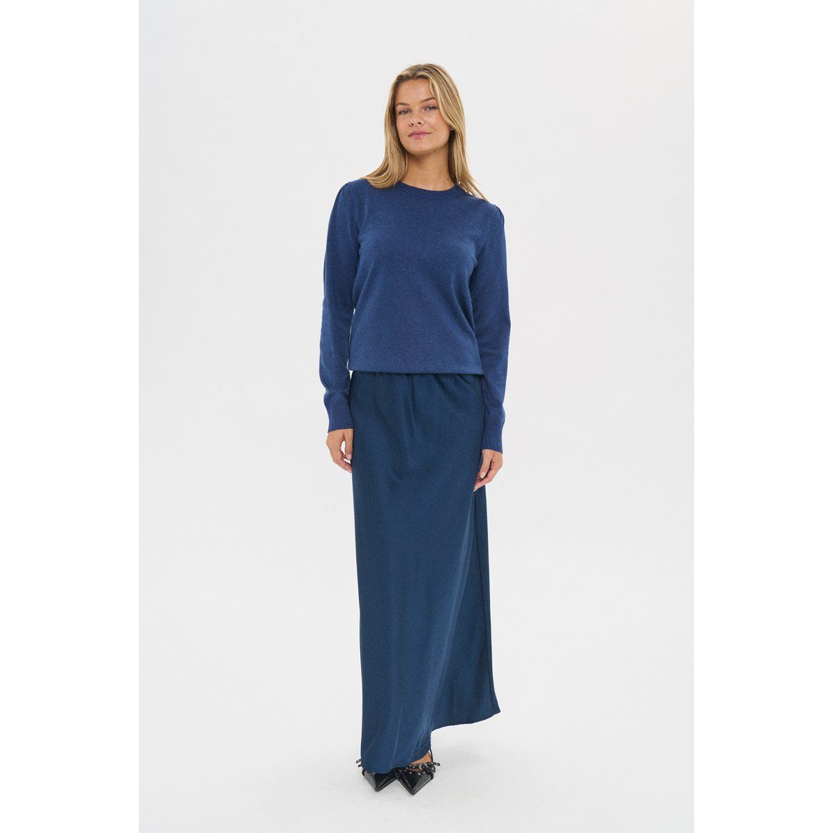 Klassischer gerippter Rundhals-Strickpullover
