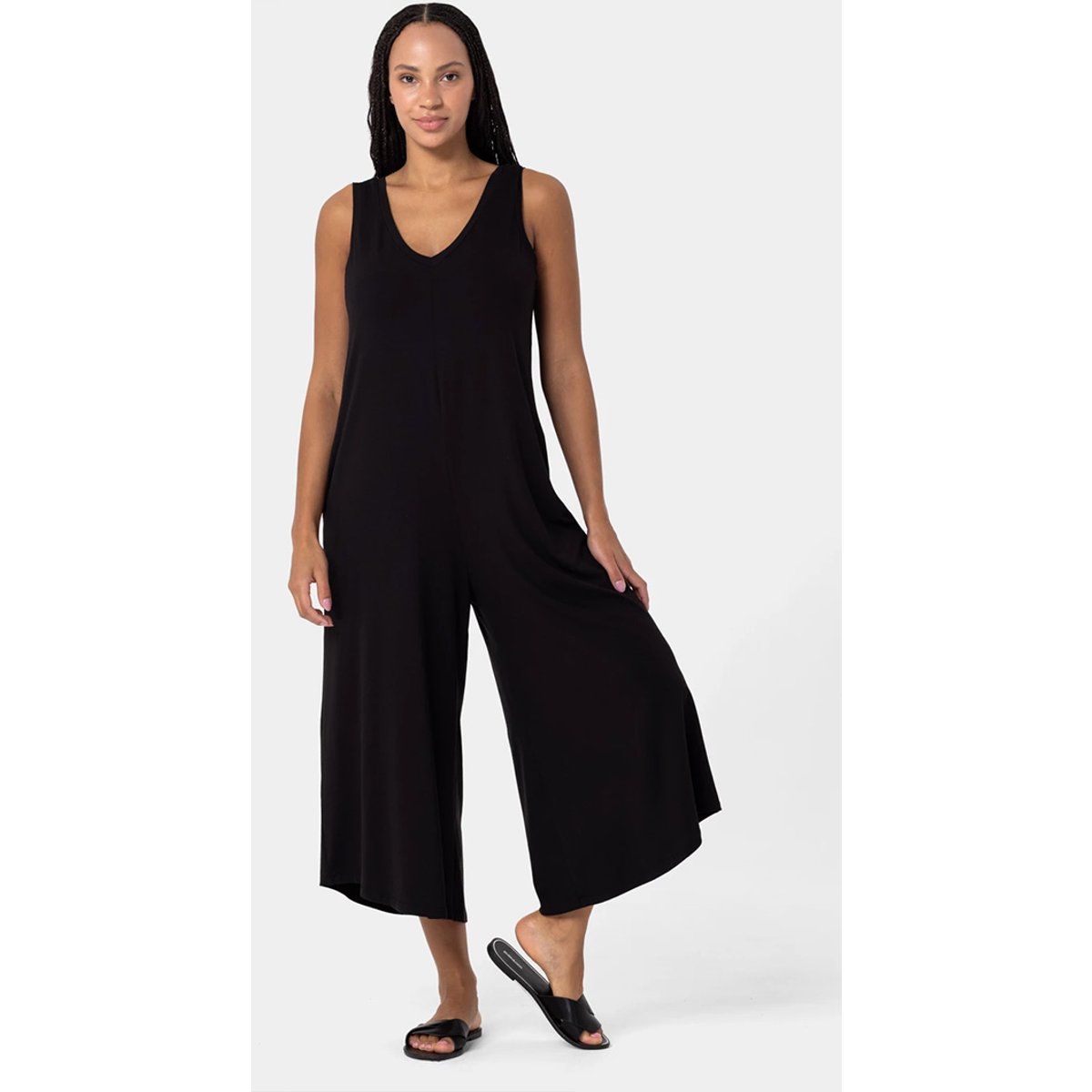 Minimalistischer Jumpsuit mit weitem Bein