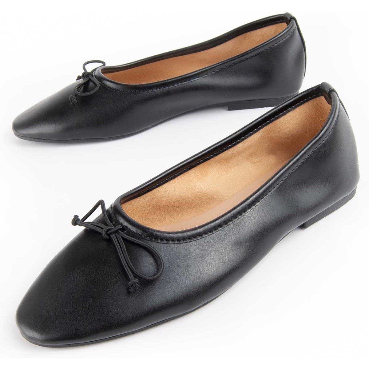 Minimalistische Ballerinas mit Schleifendetail
