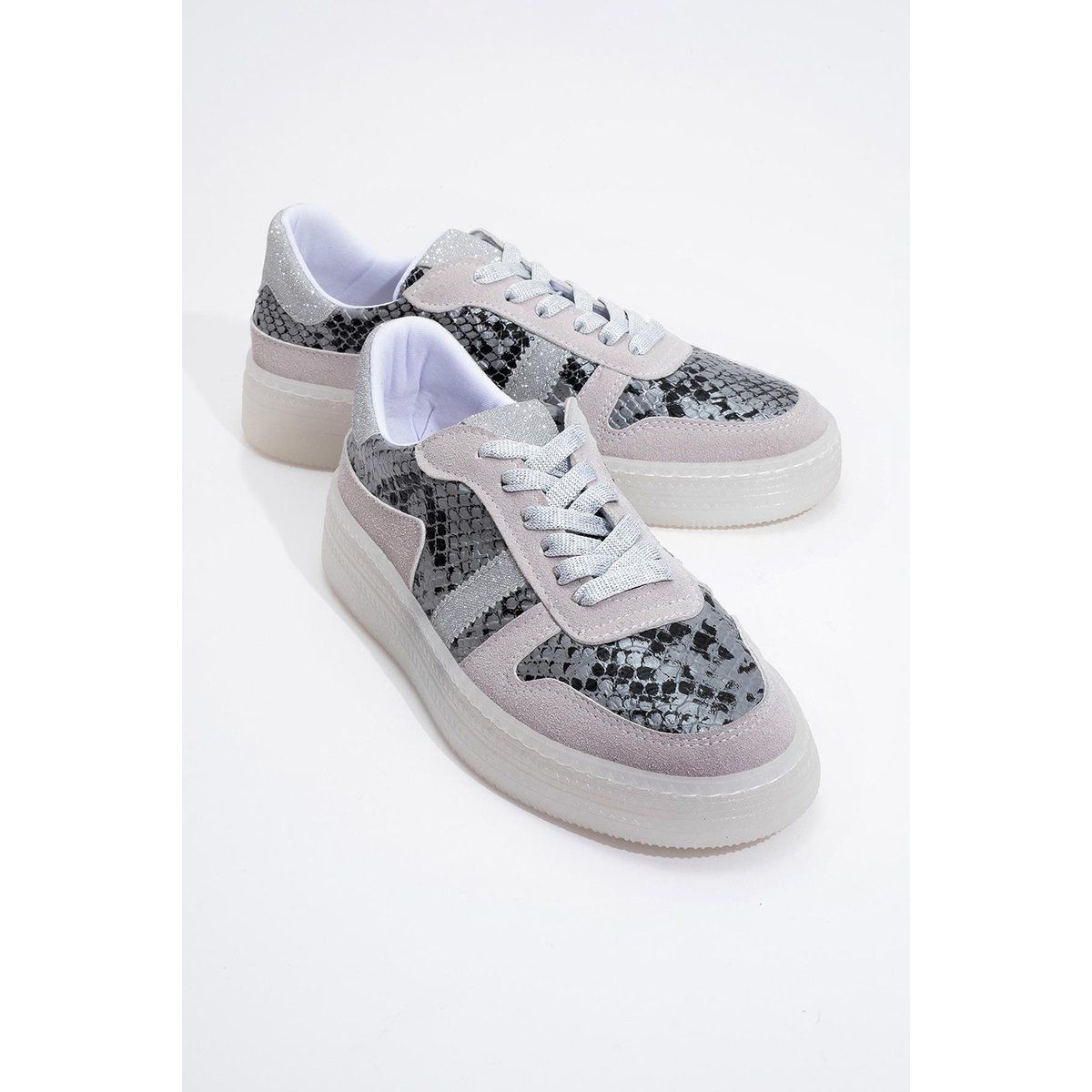 Plateau-Sneaker mit Schlangenmuster und Glitzer