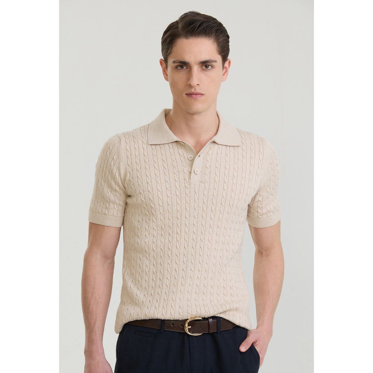 Kurzärmliges Poloshirt mit Zopfmuster