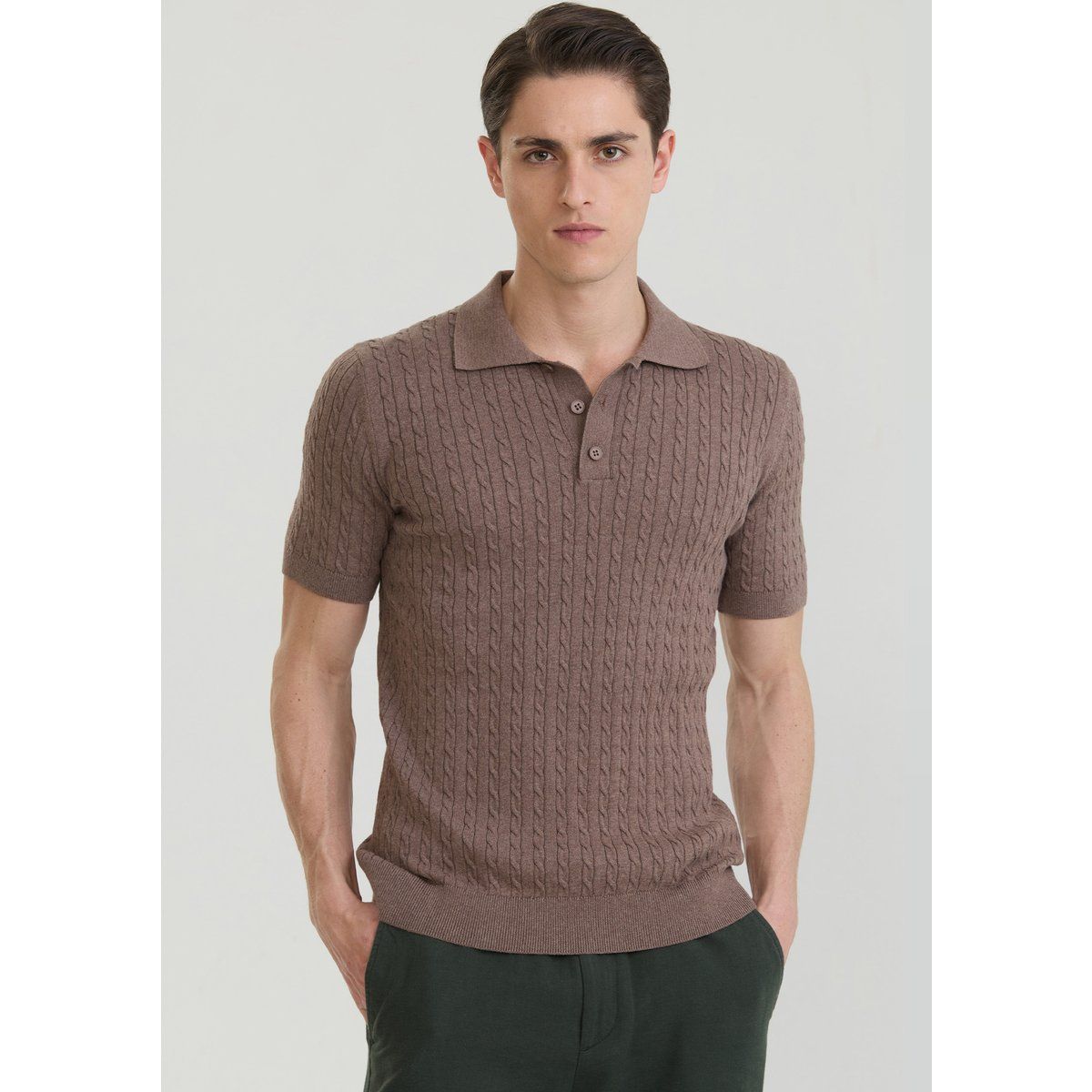 Kurzarm-Poloshirt mit Zopfmuster