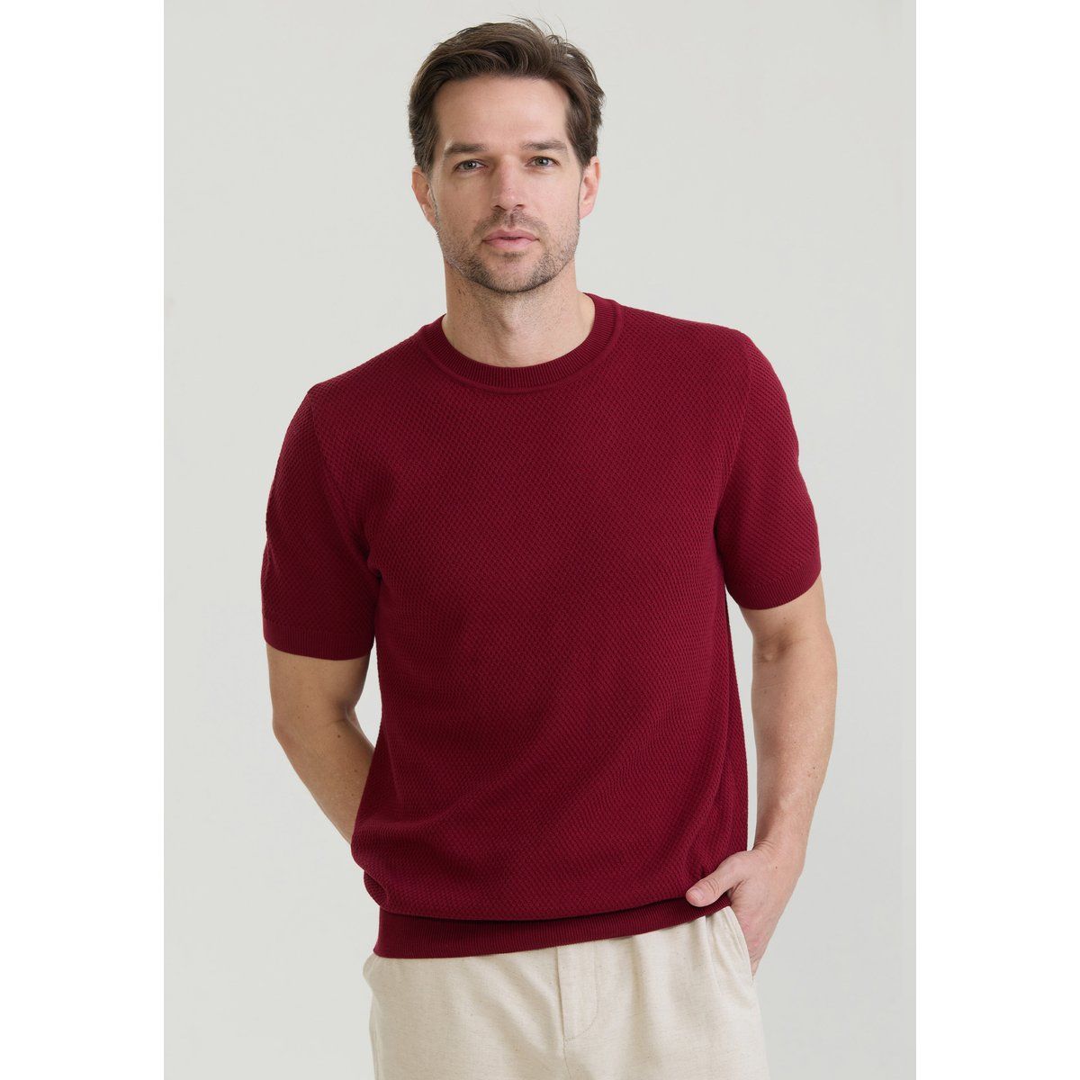 Strukturstrick-T-Shirt mit Rundhalsausschnitt