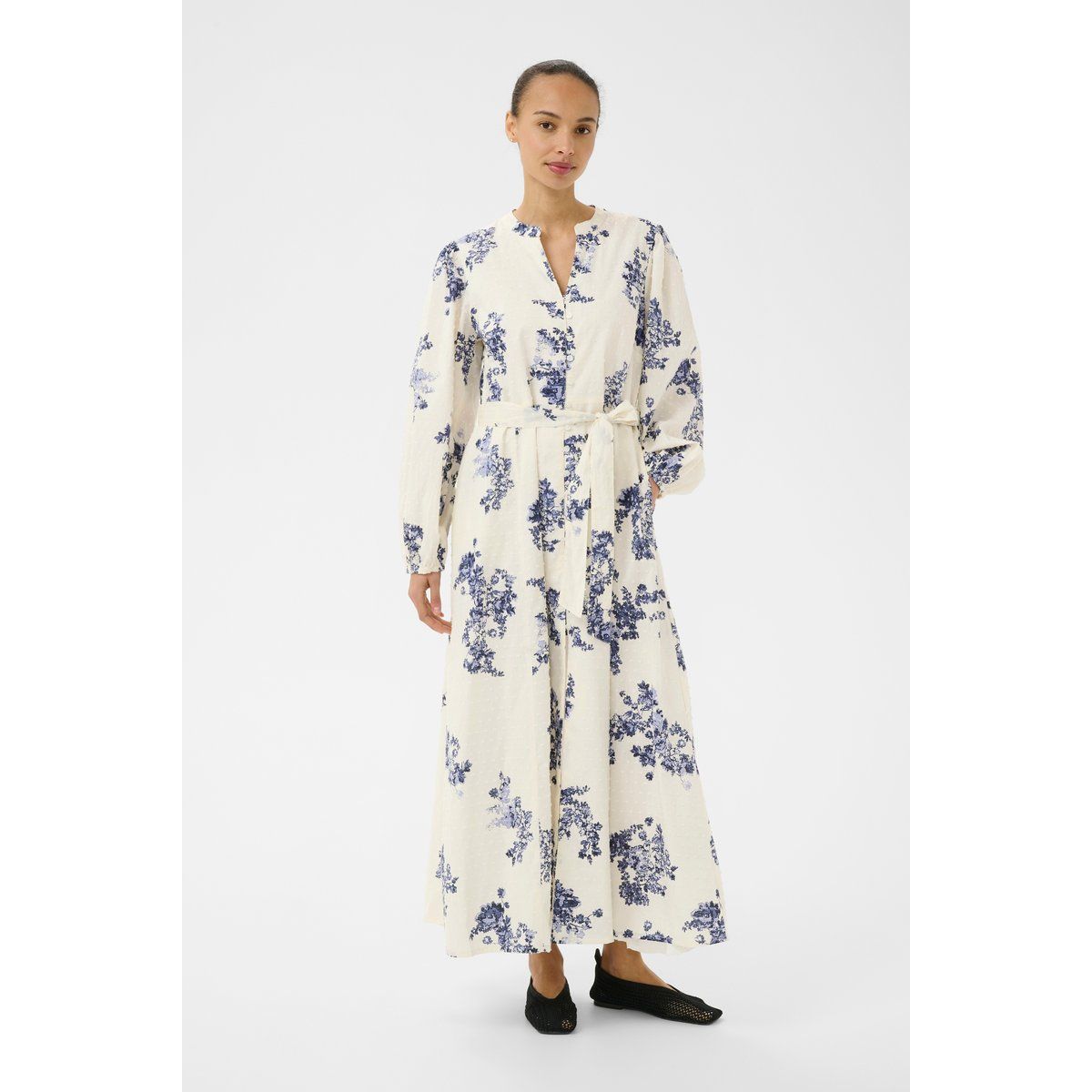 Geblümtes Maxikleid mit Bindegürtel