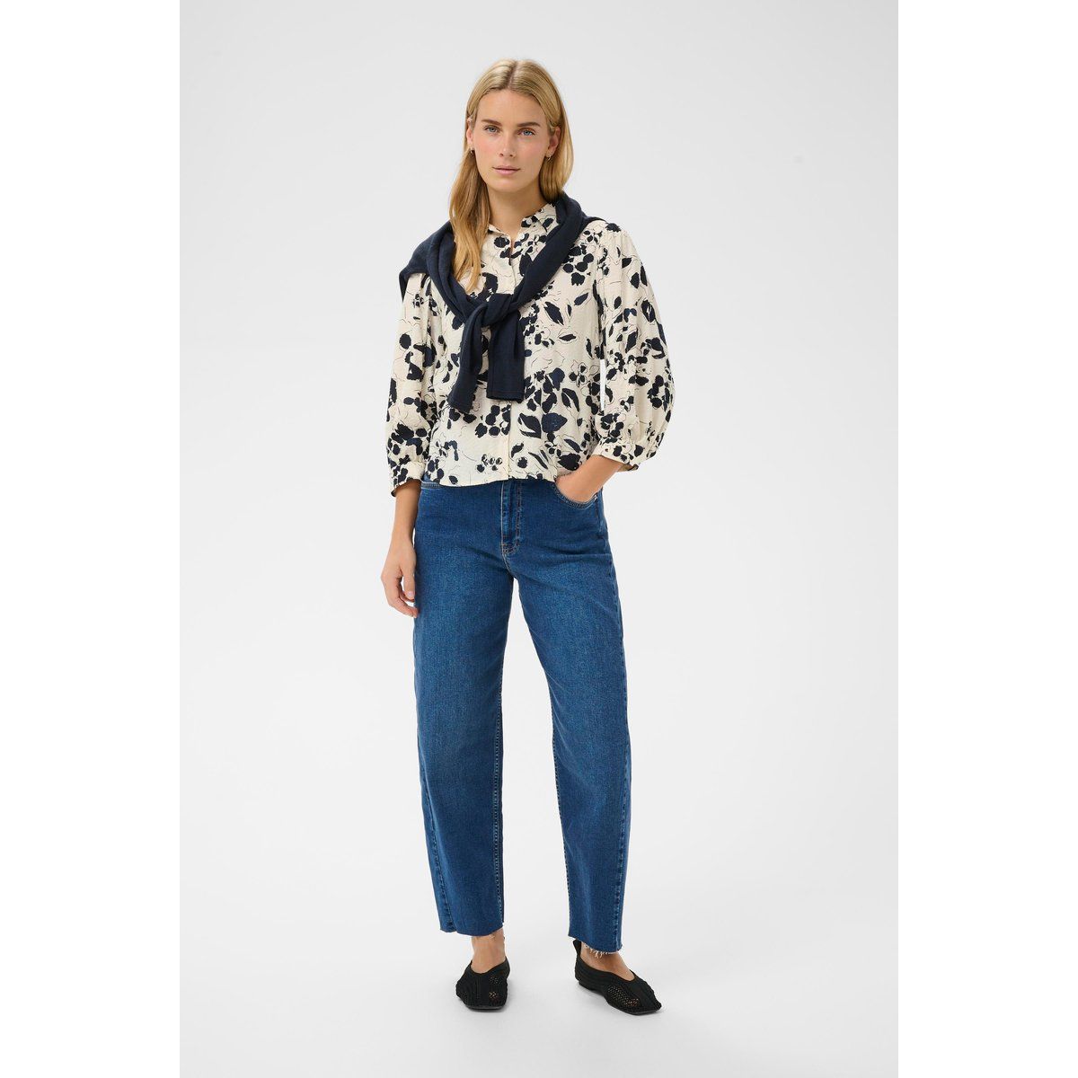 Bluse mit abstraktem Print und Ballonärmeln