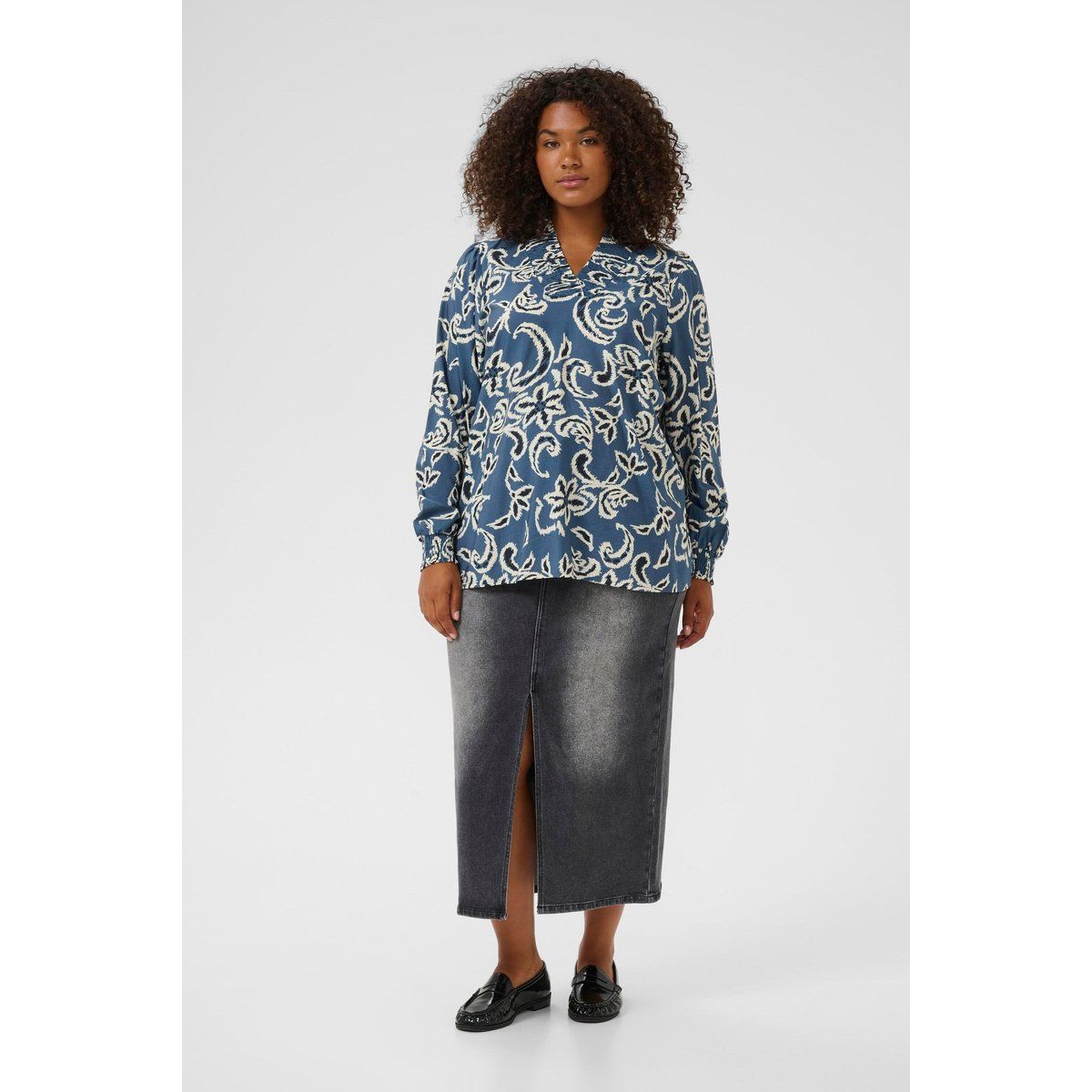 Bluse mit Blumenmuster und V-Ausschnitt