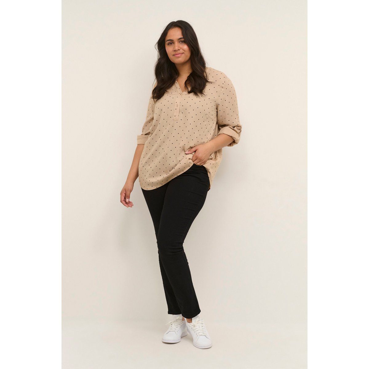 Punktierte Viskose-Bluse mit Knopfleiste