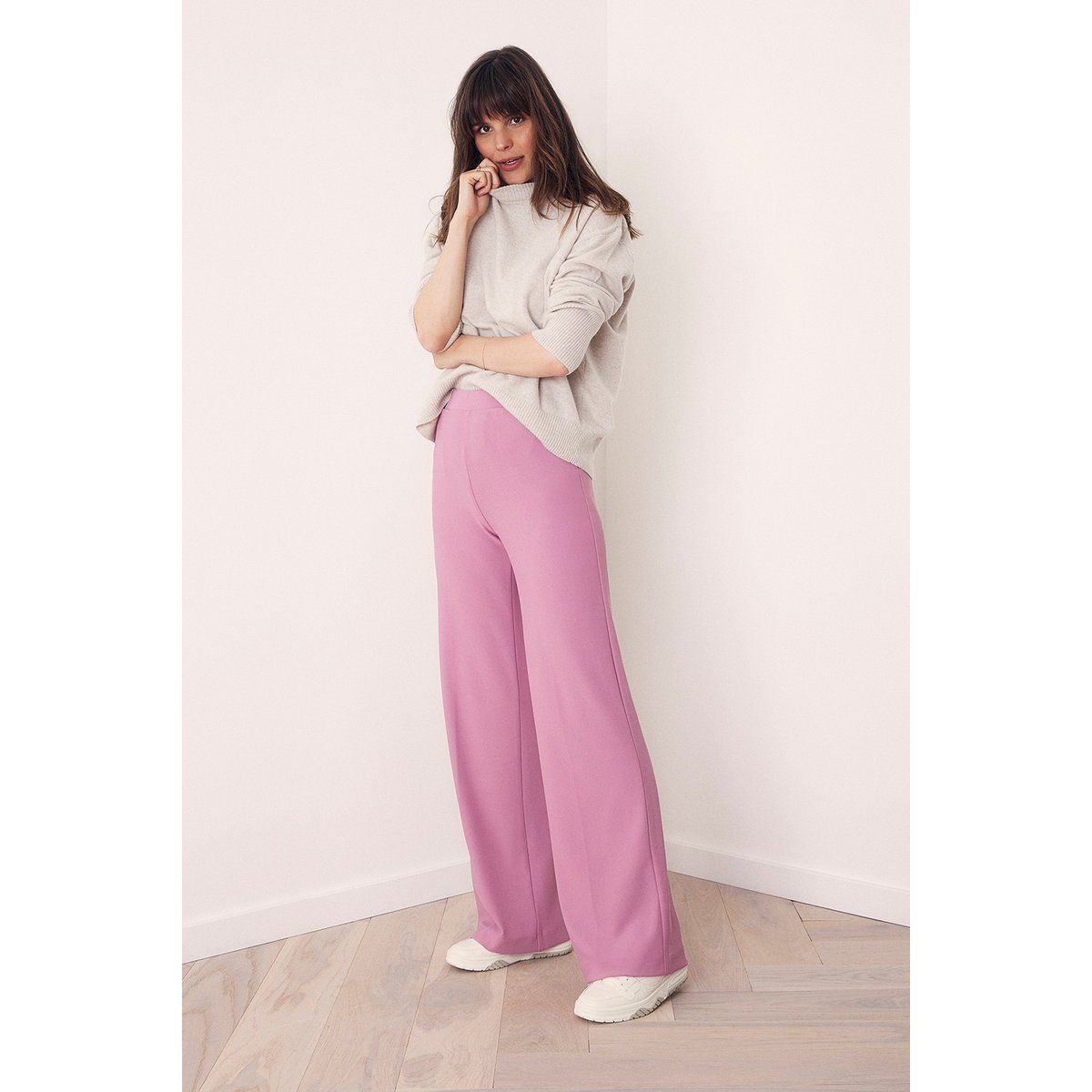 Lilly Weite Hose mit Hohem Bund