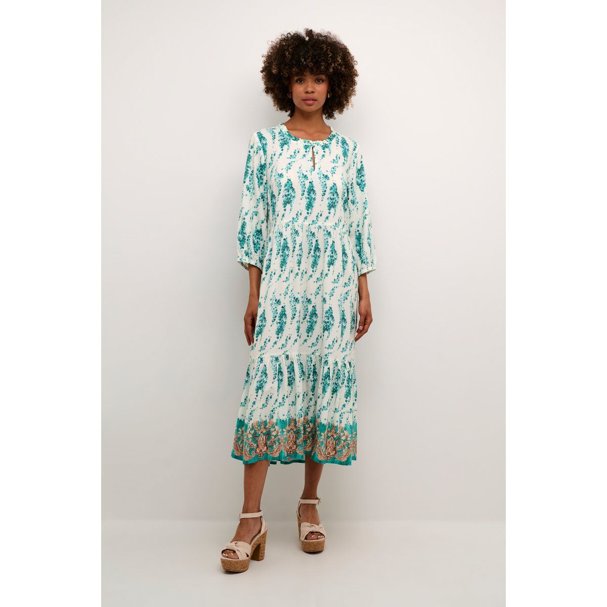 Gestuftes Midikleid mit Blumenprint