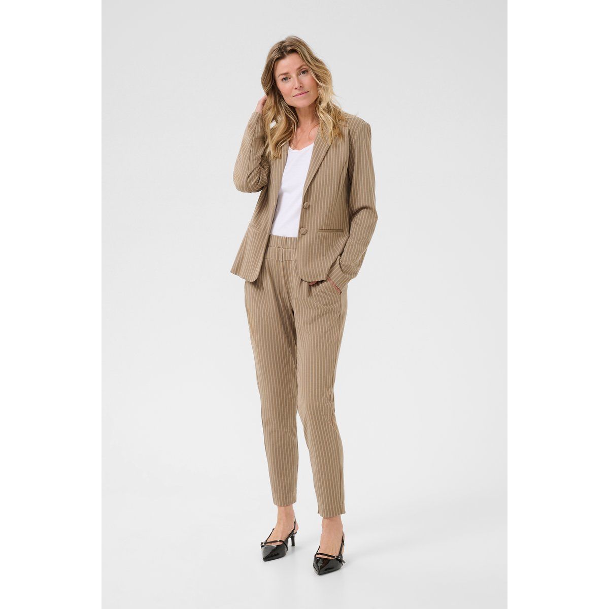 Gestreifte Strickhose im Slim-Fit
