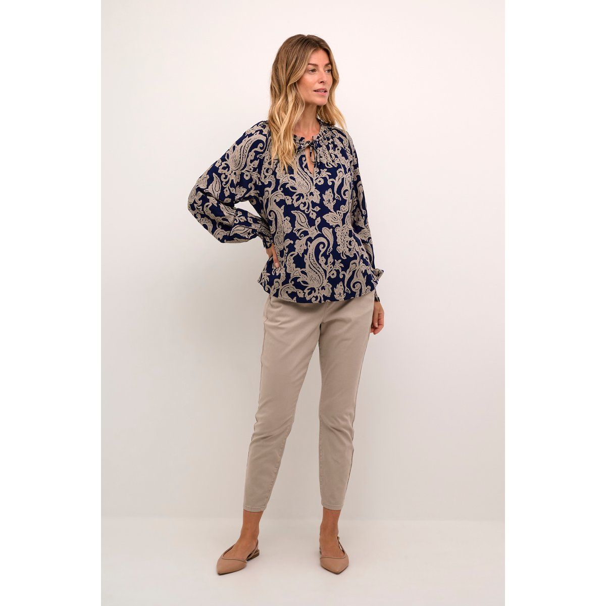 Langarmbluse mit feinem Paisley-Print