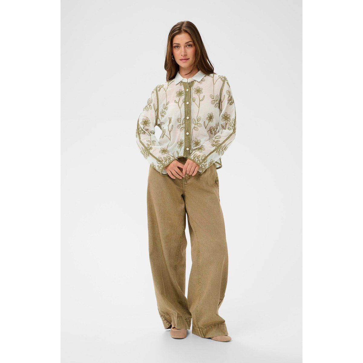 Bestickte Bluse mit Blumenmuster